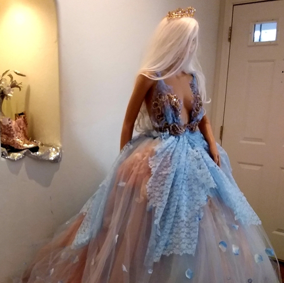 "ASTRID" Blue & Blush Lace & Tulle Wedding Ballgown Set - Picture 3 of 14